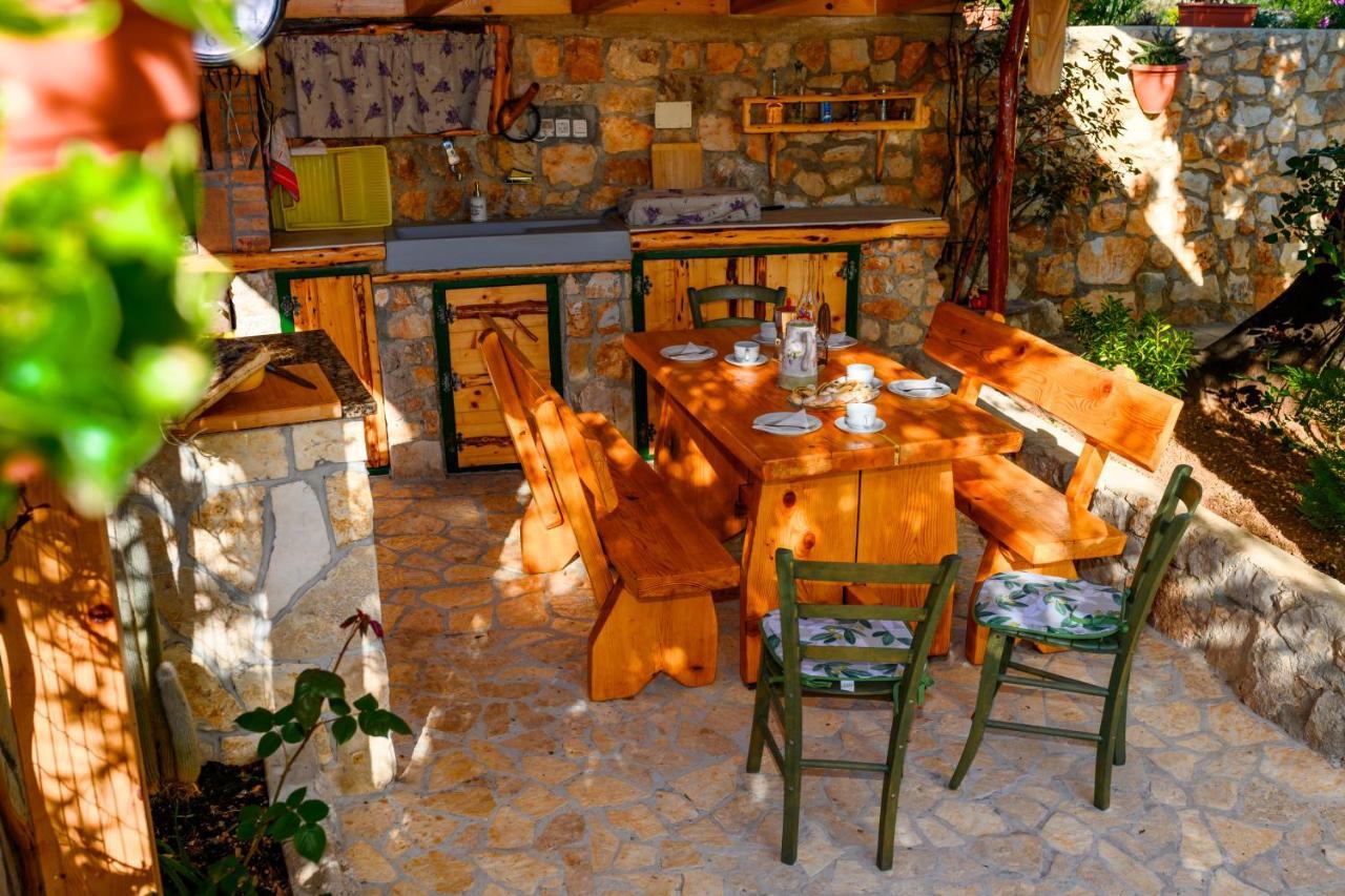 Apartman Paradiso Martinscica  Exterior photo
